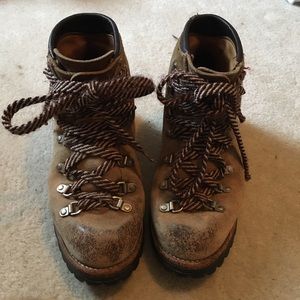 Vasque vintage hiking boots